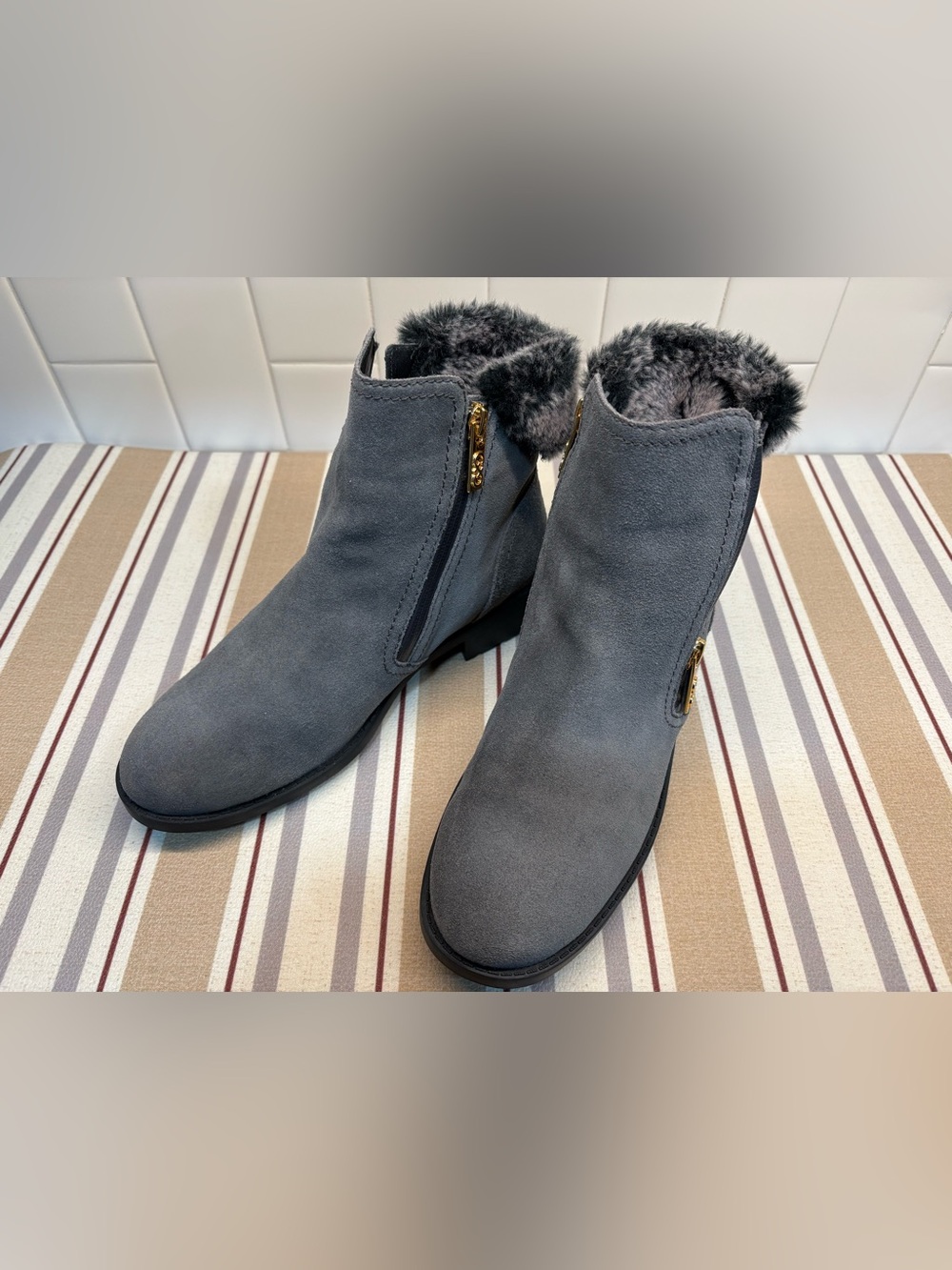 Cole Haan Quinney Waterproof Grey Bootie Leather Suede Women Size 8B W04745